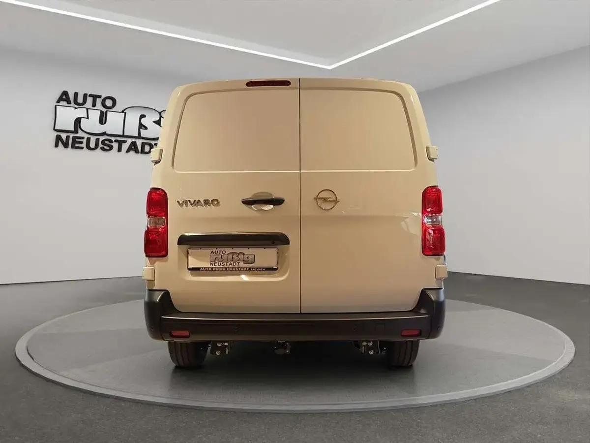 Neu Opel Vivaro 150 PS (110 kW) 2026 Kaolinweiß Van / Kleinbus