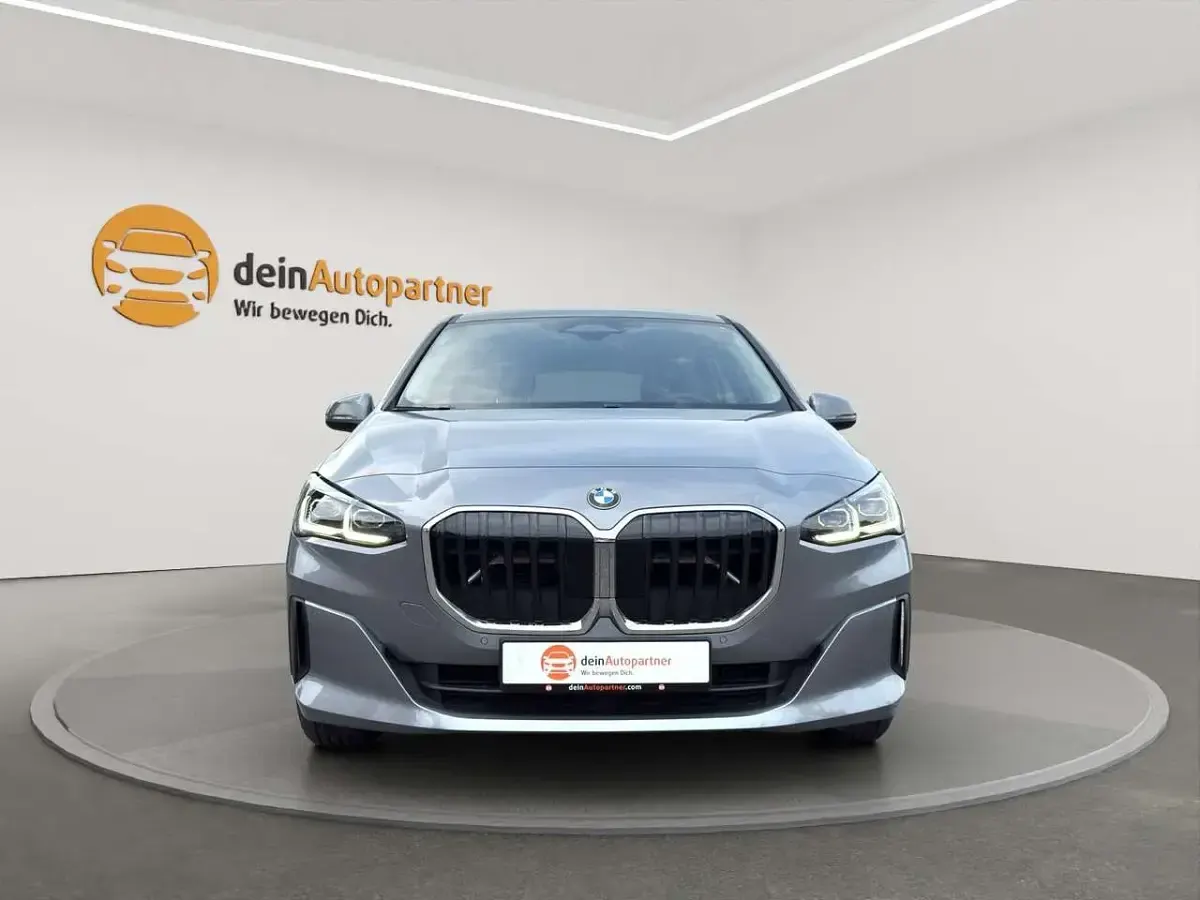 Gebraucht BMW 223 211 PS (155 kW) 2023 Skyscraper grau Coupé