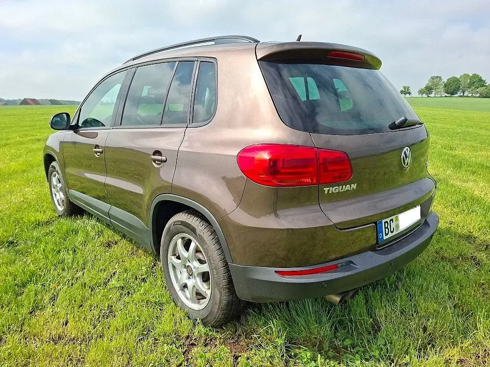 Gebraucht VW Tiguan 140 PS (102 kW) 2012 Braun SUV