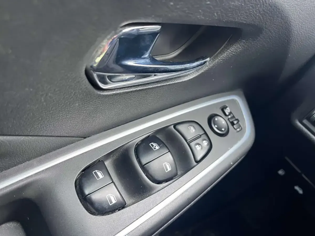 Gebraucht Nissan Micra N-Way 92 PS (67 kW) 2023 Schwarz Kleinwagen