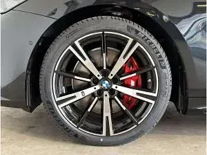 Neu BMW 540 286 PS (210 kW) 2026 Schwarz (saphirschwarz metallic) Limousine