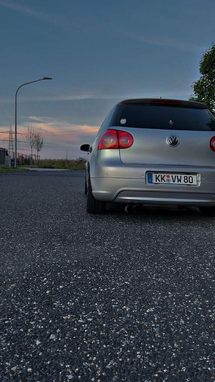 Gebraucht VW Golf IV 102 PS (75 kW) 2005 Silber Limousine