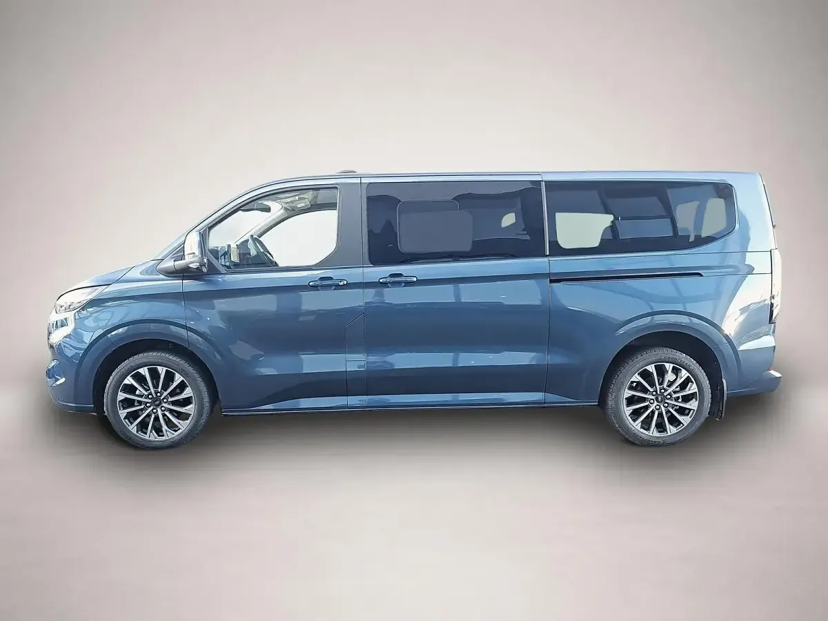 Neu Ford Tourneo Custom Titanium X 150 PS (110 kW) 2025 Manufacturer Van