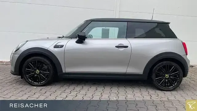Gebraucht Mini Cooper SE 135 kW (184 PS) 2023 Silber Kleinwagen