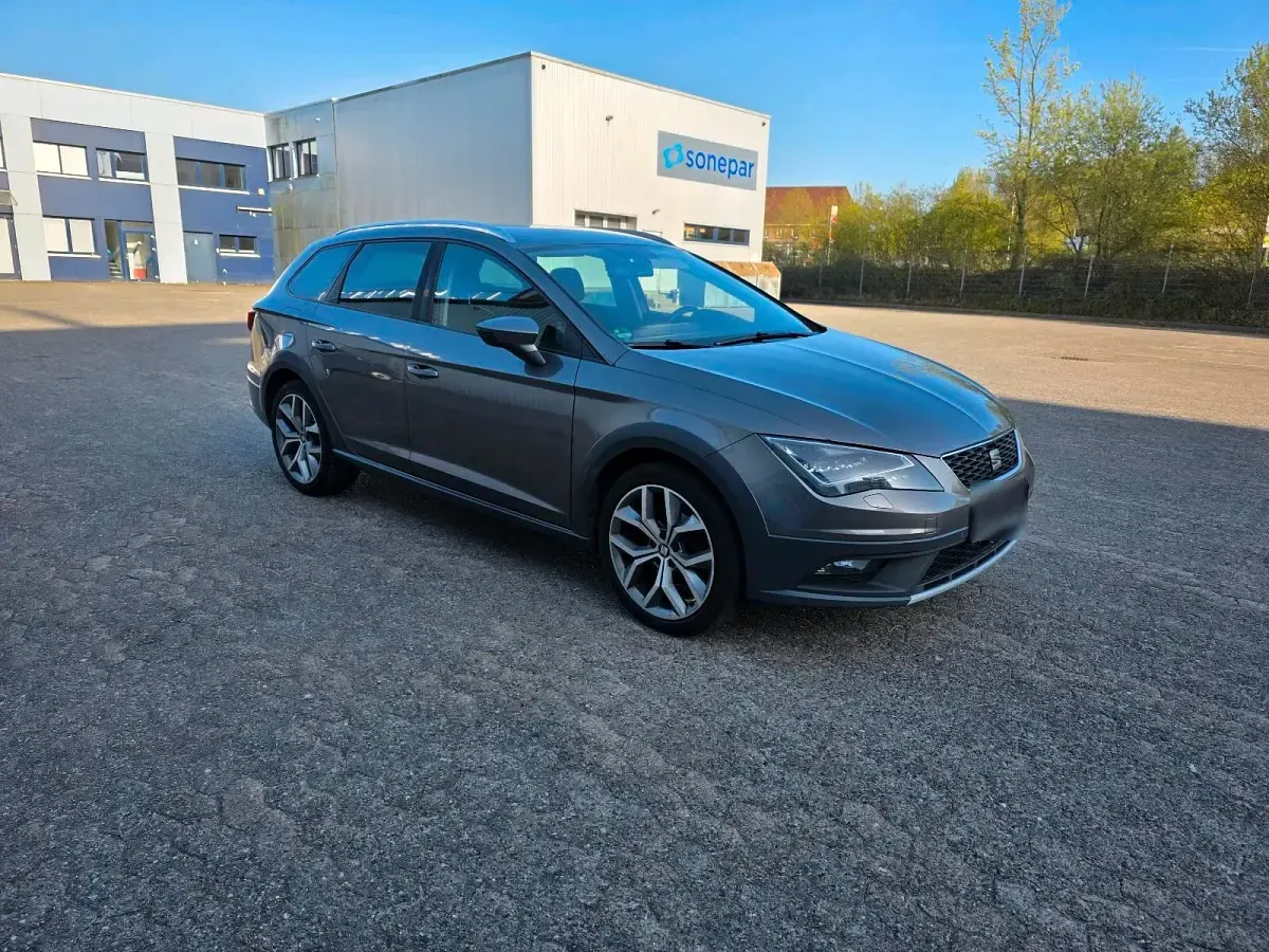 Gebraucht Seat Leon X-Perience 150 PS (110 kW) 2015 Grau Kombi