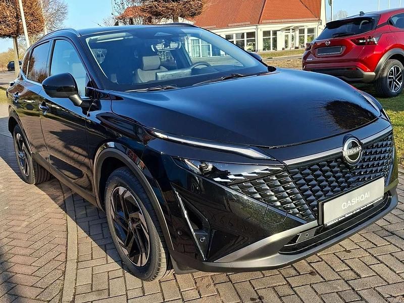 Gebraucht Nissan Qashqai N-Connecta 205 PS (150 kW) 2025 Pearl black SUV