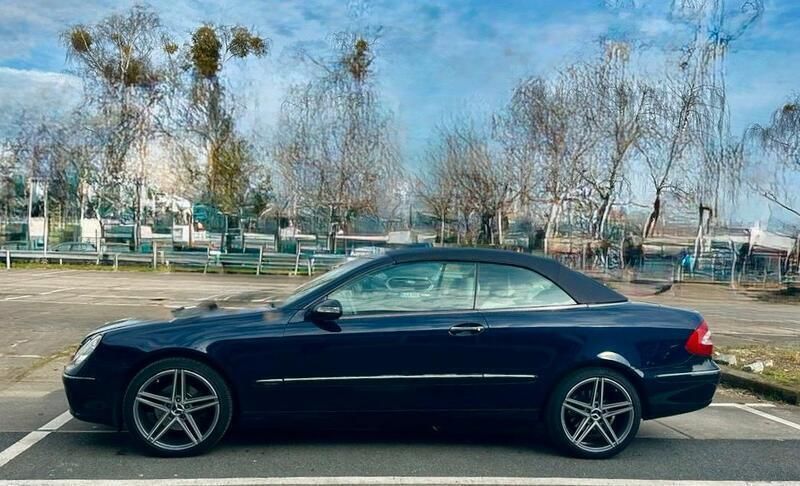Blau Gebraucht 2003 Mercedes CLK320 Elegance Cabrio | 11.490 € (Teuer) - Bild 1/4