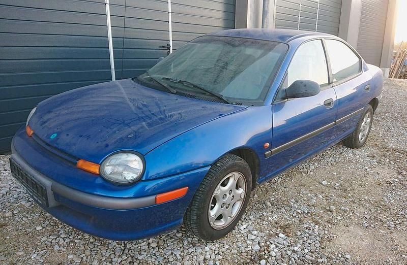 Blau Gebraucht 1995 Chrysler Neon Limousine | 1.600 € - Bild 1/4
