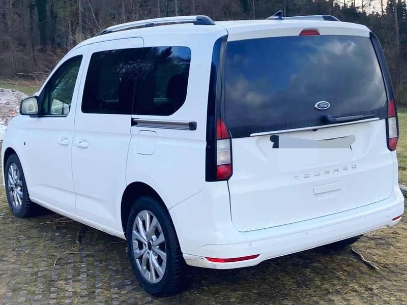 Gebraucht Ford Tourneo Connect Titanium 116 PS (85 kW) 2025 Frostweiß Van / Kleinbus