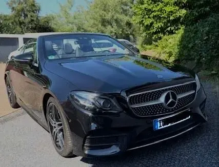 Gebraucht Mercedes E220 194 PS (142 kW) 2018 Schwarz Cabrio