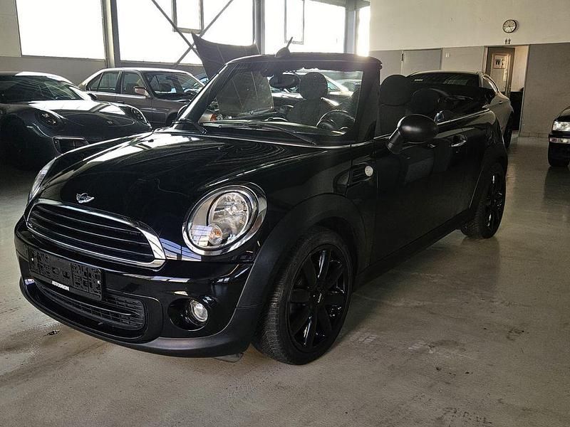 Gebraucht Mini One Cabriolet Pepper 98 PS (72 kW) 2015 Midnight black metallic Cabrio