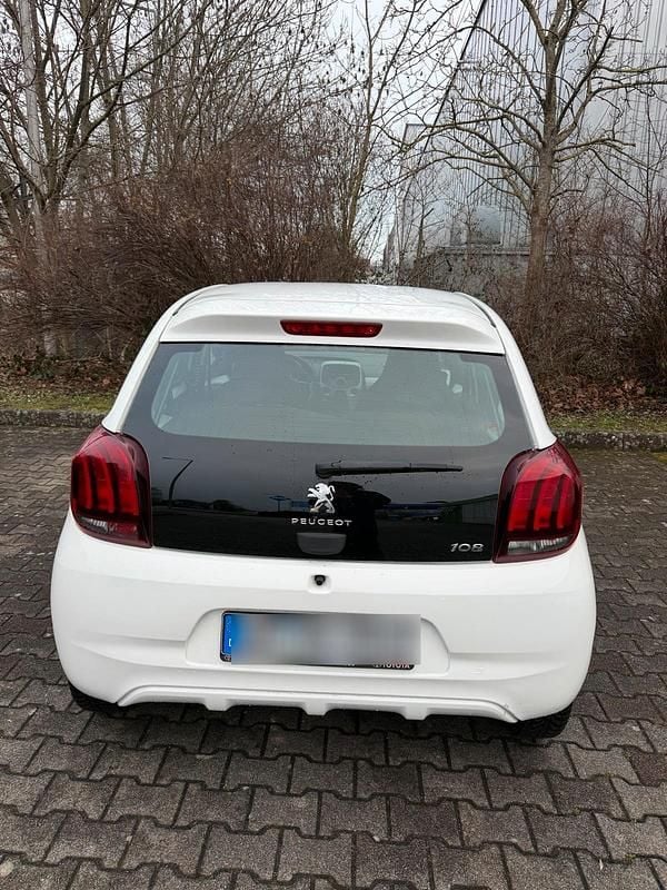 Gebraucht Peugeot 108 69 PS (50 kW) 2017 Weiß Kleinwagen