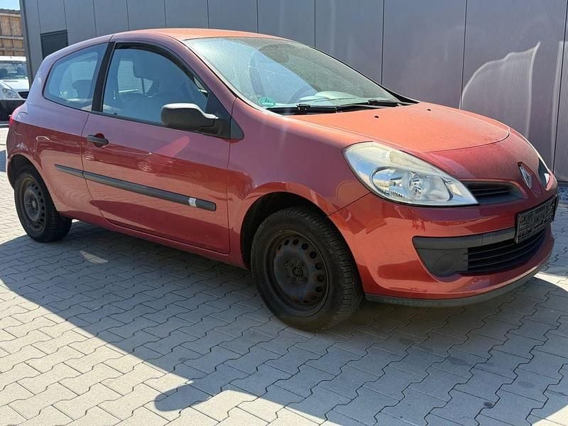 Rot Gebraucht 2005 Renault Clio III Expression Kleinwagen | 1.000 € (Guter Preis) - Bild 1/4