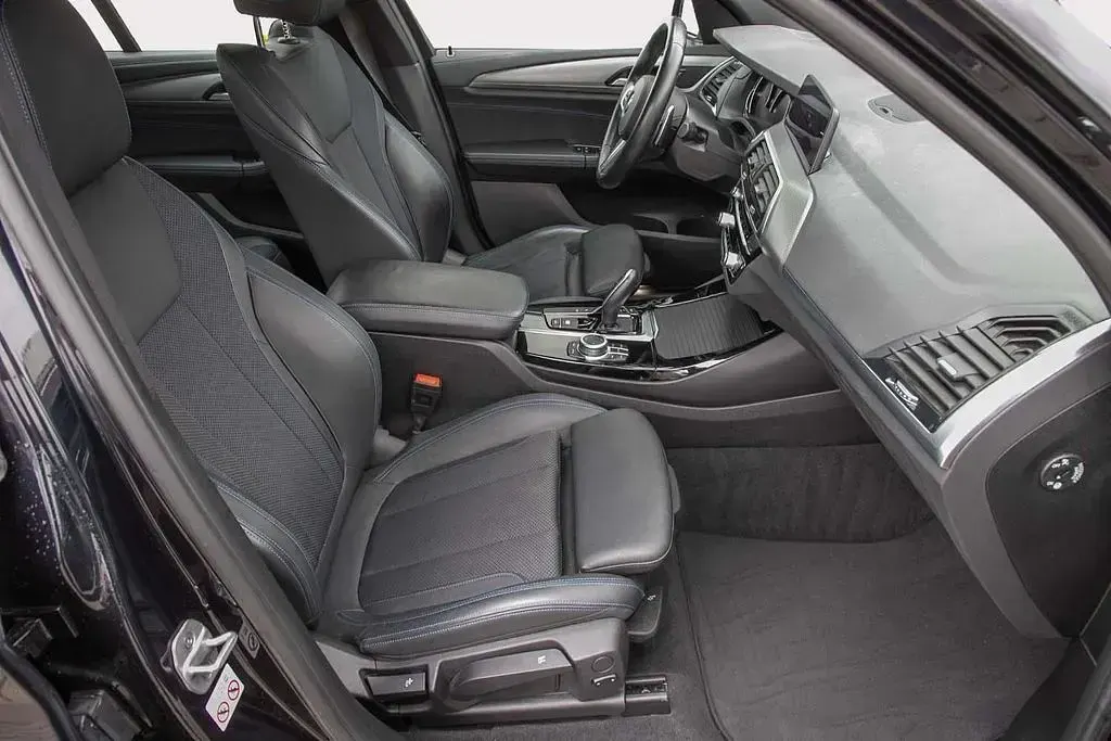 Gebraucht BMW X3 M Sport 190 PS (139 kW) 2021 M carbonschwarz SUV
