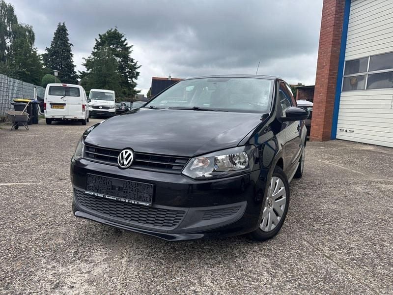 Schwarz Gebraucht 2010 VW Polo Trendline Kleinwagen | 3.299 € (Fairer Preis) - Bild 1/4