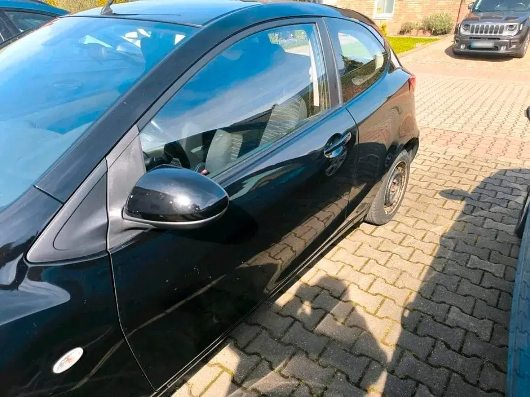 Gebraucht Mazda 2 68 PS (50 kW) 2010 Schwarz Kleinwagen