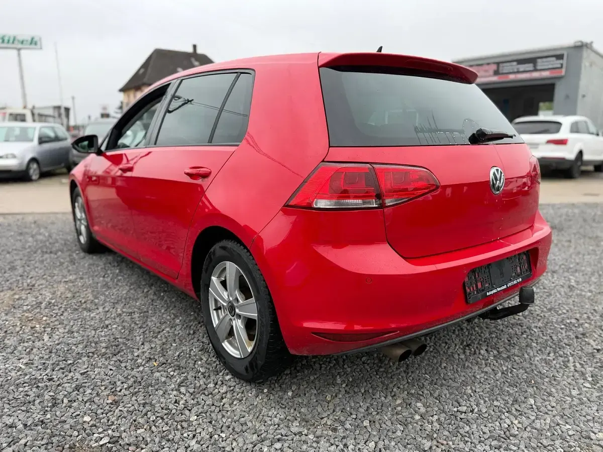Gebraucht VW Golf VII Comfortline 140 PS (102 kW) 2013 Rot Limousine