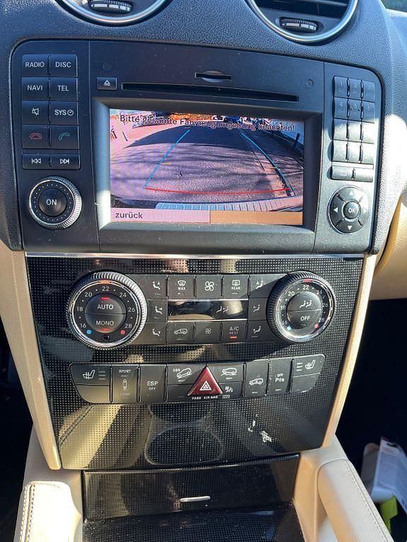 Gebraucht Mercedes ML350 231 PS (169 kW) 2011 Schwarz SUV