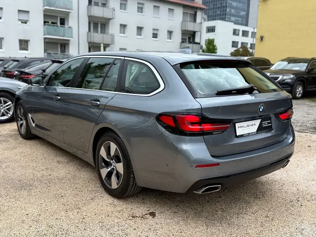 Gebraucht BMW 520 190 PS (139 kW) 2020 Blau Kombi