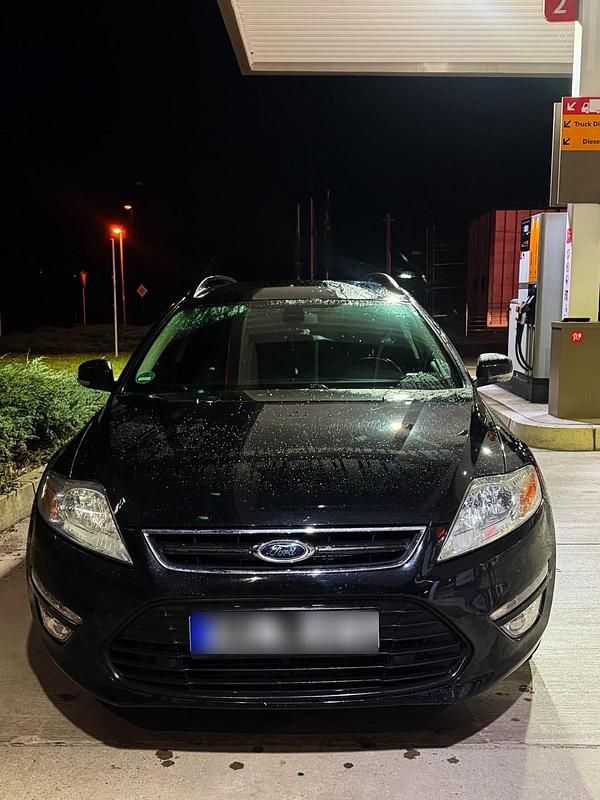 Gebraucht Ford Mondeo 160 PS (117 kW) 2011 Schwarz Kombi