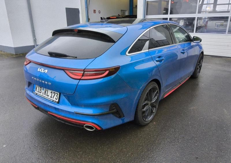 Gebraucht Kia ProCeed 204 PS (150 kW) 2023 (b3l) blue flame met. (metallic) Kombi