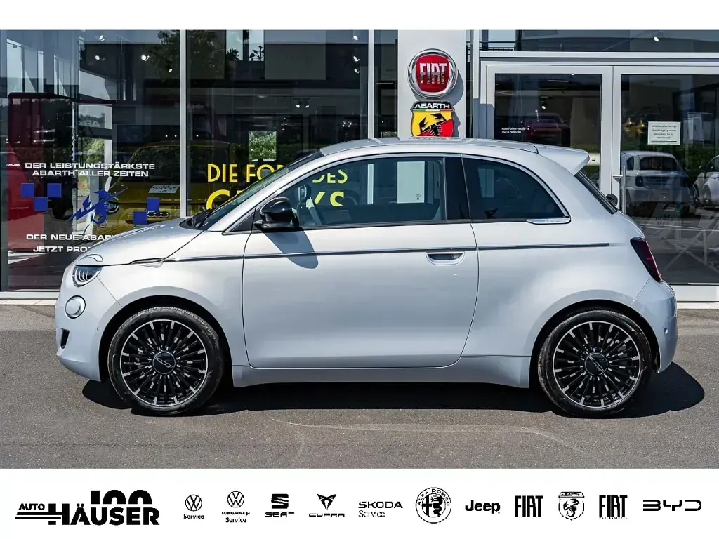 Neu Fiat 500e La Prima 86 kW (118 PS) 2026 Blau Kleinwagen
