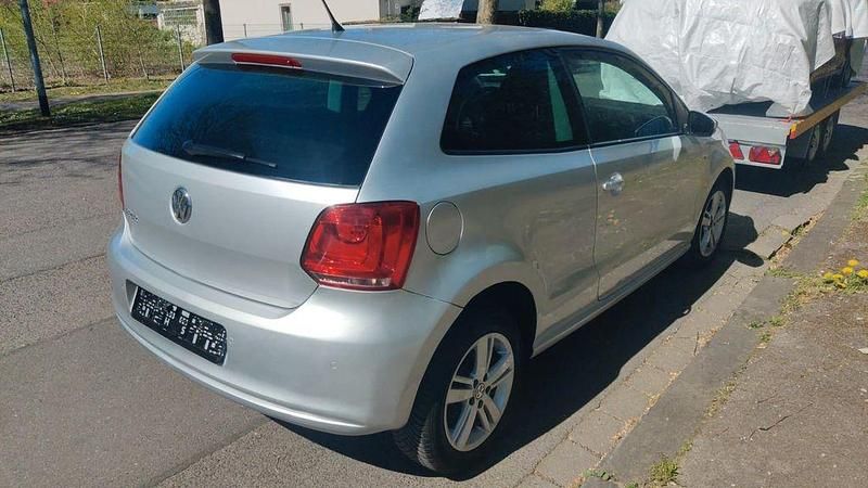 Gebraucht VW Polo Life 69 PS (50 kW) 2014 Silber Kleinwagen
