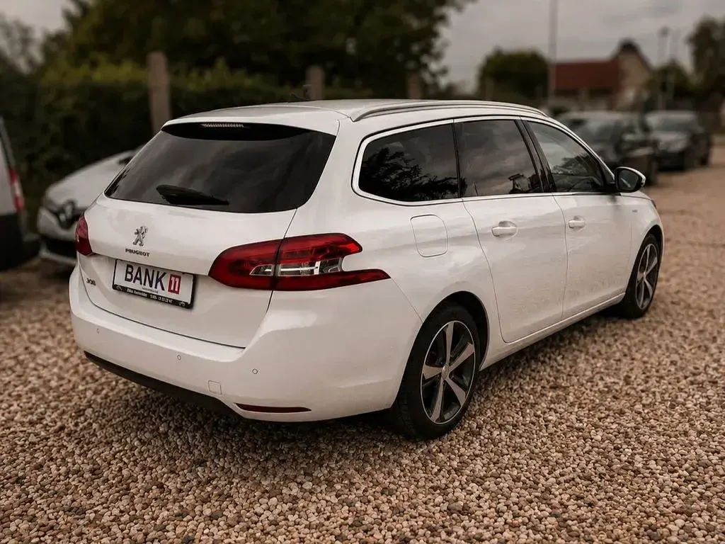 Gebraucht Peugeot 308 SW Allure 131 PS (96 kW) 2018 Weiß Kombi