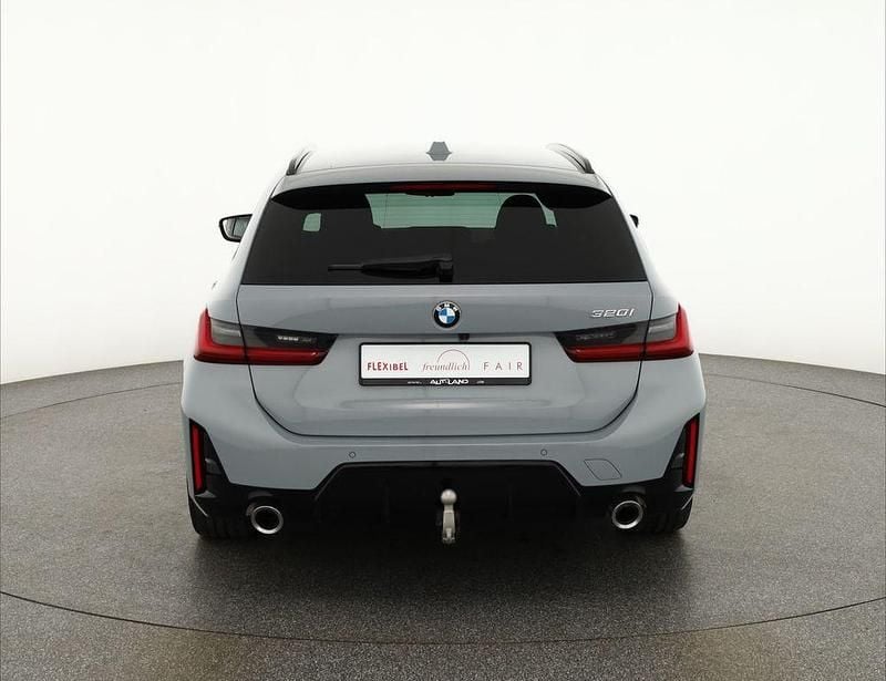 Neu BMW 320 M Sport 184 PS (135 kW) 2025 Grau Kombi