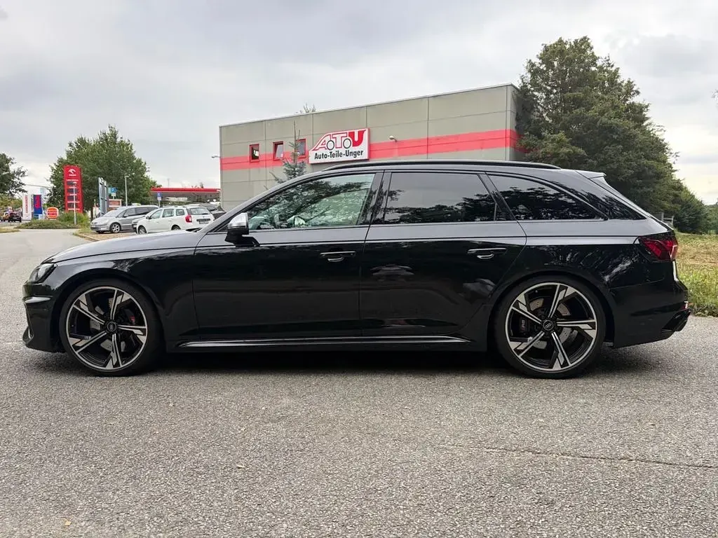 Gebraucht Audi RS4 Sport 450 PS (330 kW) 2022 Schwarz Kombi
