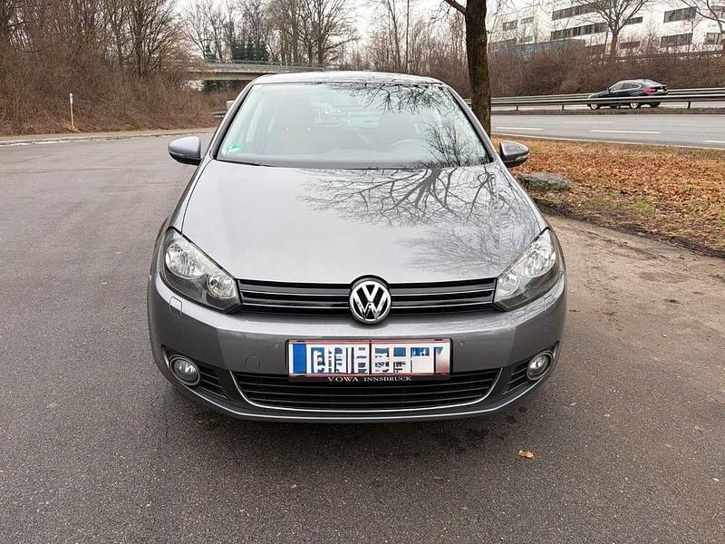 Gebraucht VW Golf VII Highline 140 PS (102 kW) 2012 Grau Limousine