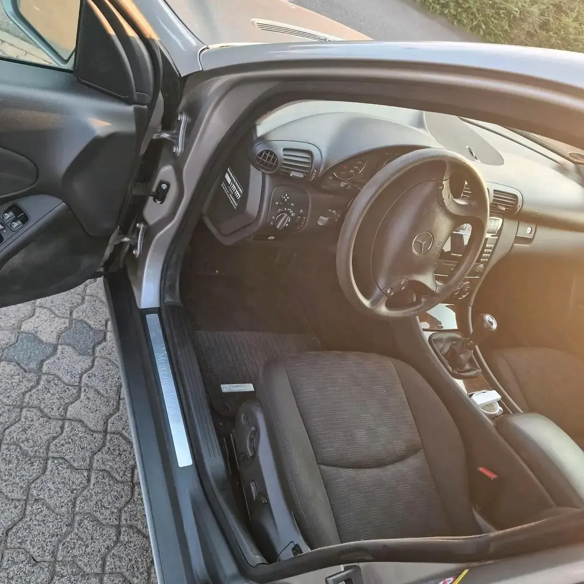 Gebraucht Mercedes C200 122 PS (89 kW) 2006 Grau Limousine