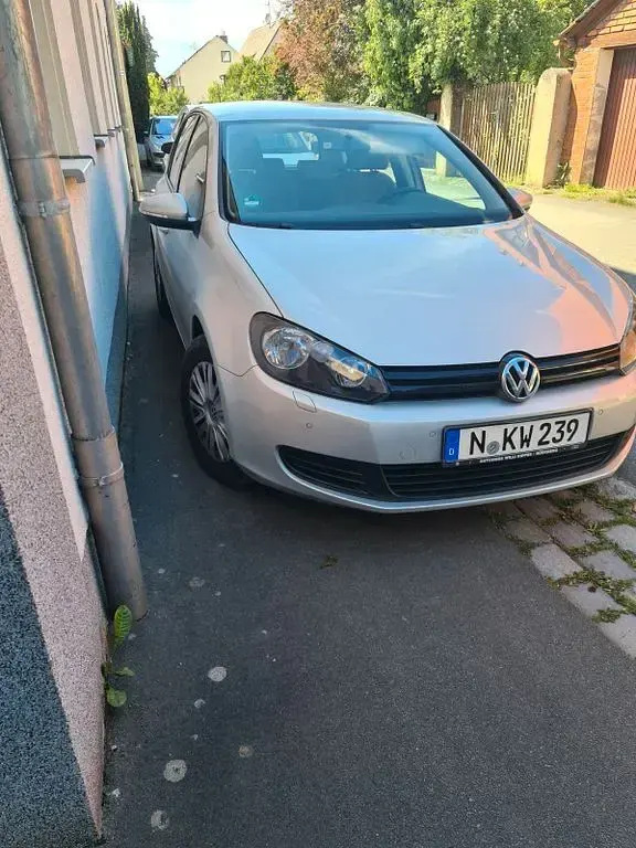 Gebraucht VW Golf VI Trendline 86 PS (63 kW) 2011 Silber Kleinwagen