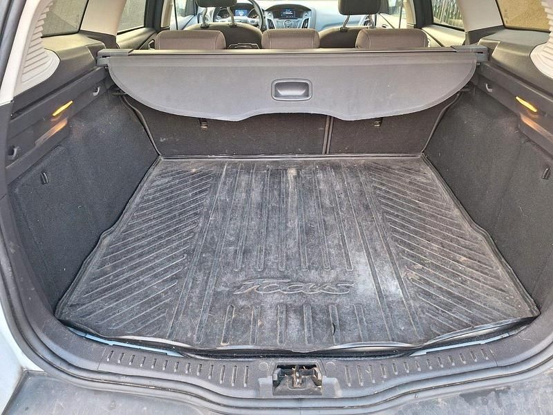 Gebraucht Ford Focus S 150 PS (110 kW) 2013 Weiß Kombi