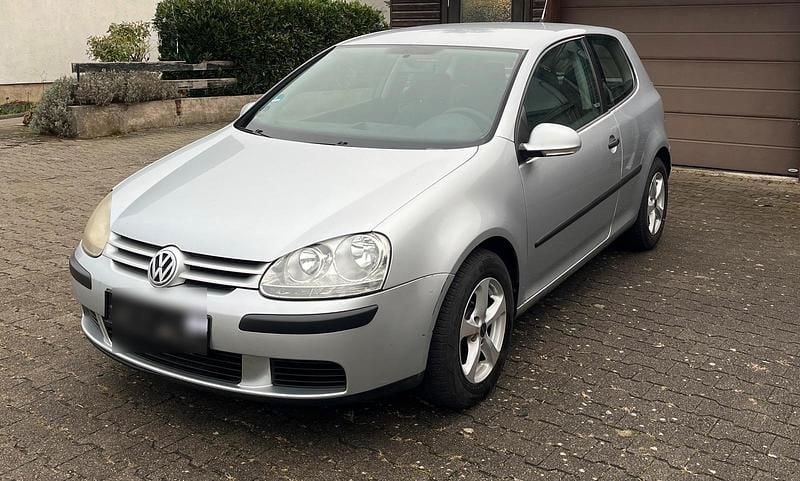 Silber Gebraucht 2005 VW Golf V Limousine | 1.200 € (Superpreis) - Bild 1/4