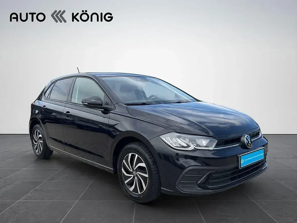 Gebraucht VW Polo Life 95 PS (69 kW) 2023 Schwarz Kleinwagen