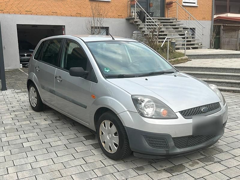 Gebraucht Ford Fiesta 59 PS (43 kW) 2006 Grau Kleinwagen