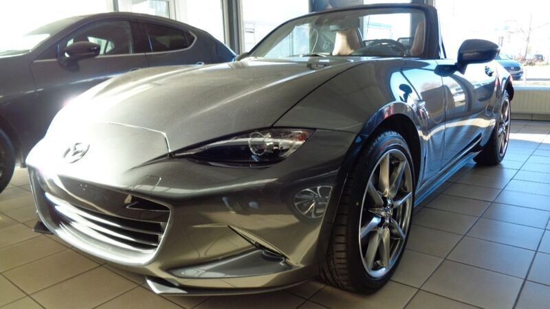 Grau Gebraucht 2023 Mazda MX5 Kazari Cabrio | 33.490 € (Etwas zu teuer) - Bild 1/4