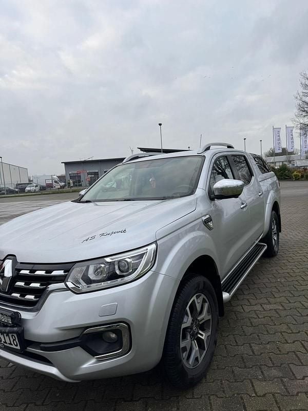 Silber Gebraucht 2017 Renault Alaskan Abholung | 22.200 € (Guter Preis) - Bild 1/4