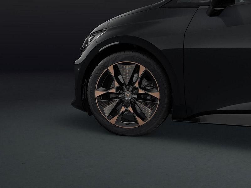 Nowe Cupra Born Endurance 169 kW (231 KM) 2026 Czarny Hatchback
