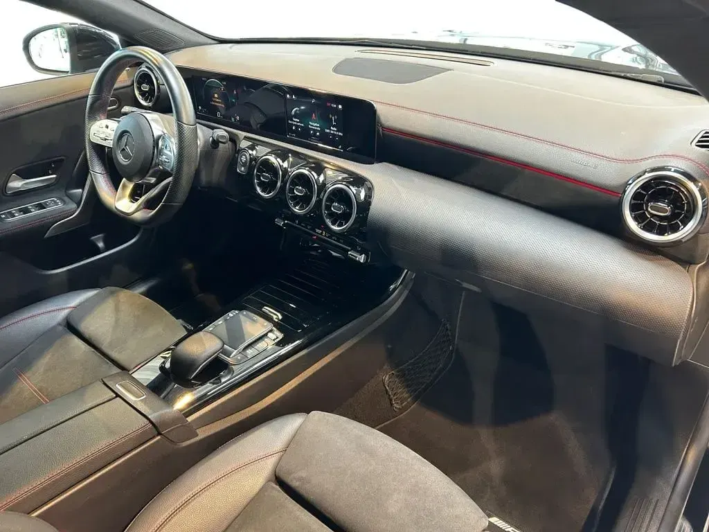 Gebraucht Mercedes CLA200 AMG 150 PS (110 kW) 2020 Metalliclack kosmosschwarz Coupé