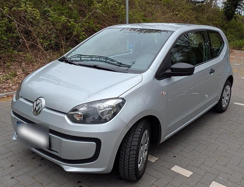 Usado VW up! 60 CV (44 kW) 2012 Plateado Utilitario