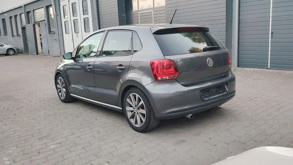 Brugt VW Polo Highline 90 HK (66 kW) 2010 Grå Hatchback