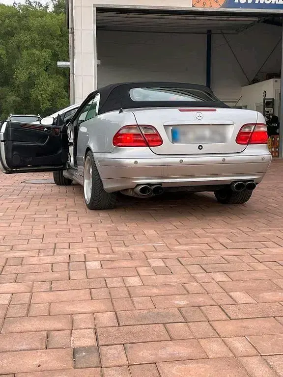 Gebraucht Mercedes CLK200 150 PS (110 kW) 2000 Silber Cabrio