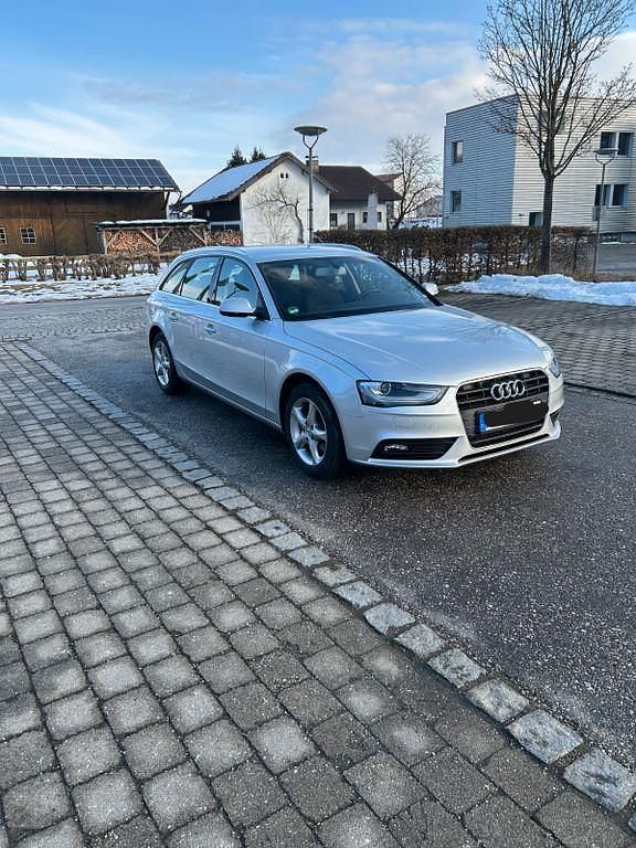 Gebraucht Audi A4 Attraction 170 PS (125 kW) 2013 Silber Kombi