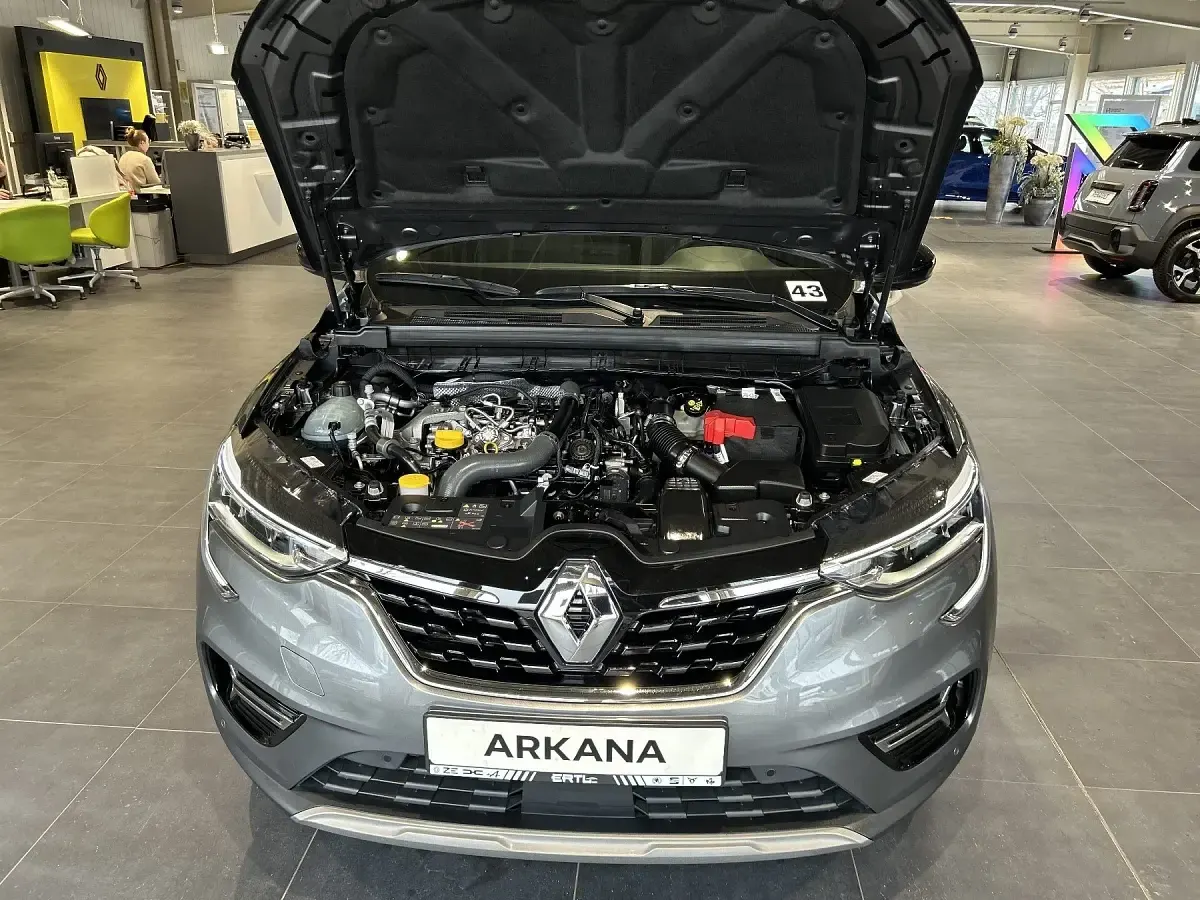 Gebraucht Renault Arkana Techno 140 PS (102 kW) 2023 Grau SUV