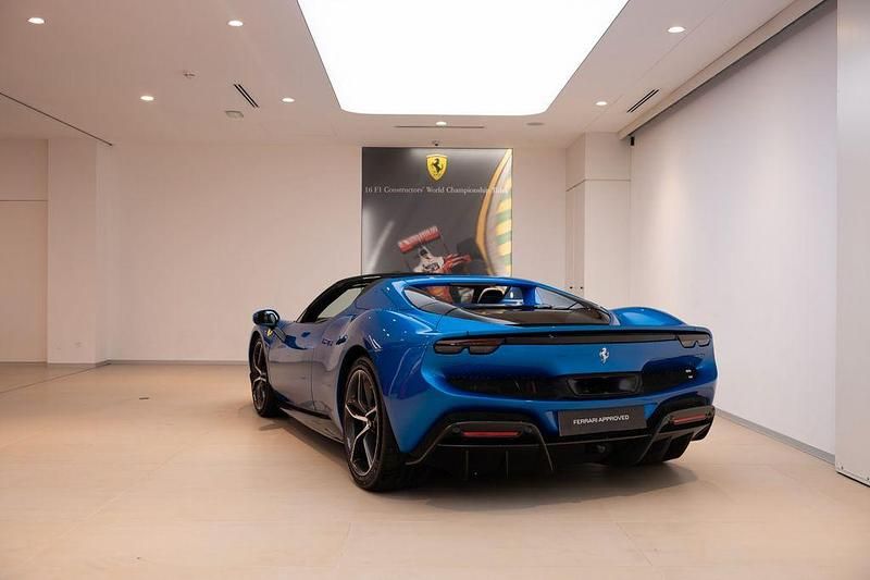 Gebraucht Ferrari 296 2023 Cabrio