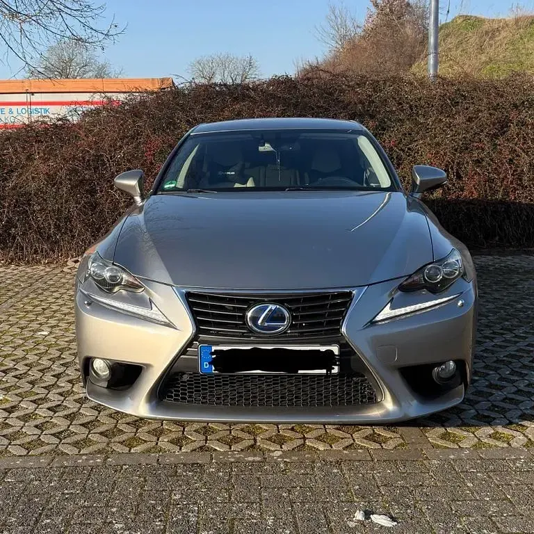 Gebraucht Lexus IS300 223 PS (164 kW) 2013 Grau Limousine