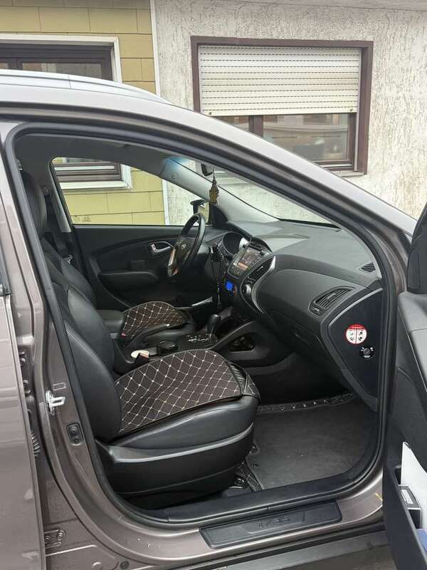 Braun Gebraucht 2014 Hyundai ix35 Style SUV | 13.500 € (Fairer Preis) - Bild 1/4