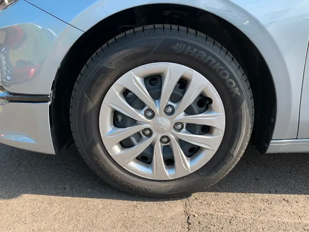 Gebraucht Kia Ceed 101 PS (74 kW) 2025 Grau Kleinwagen